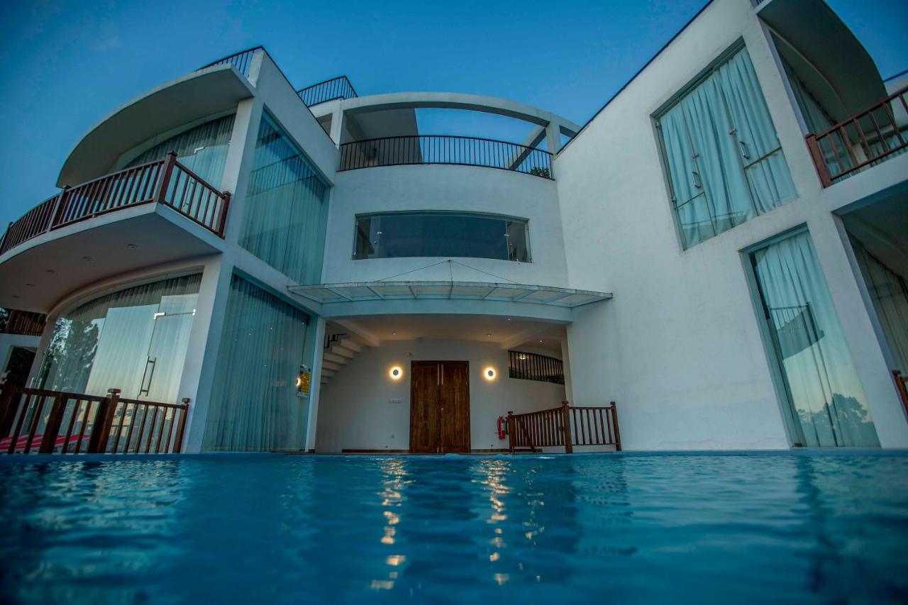 Villa Vajrapani Kandy Exterior foto
